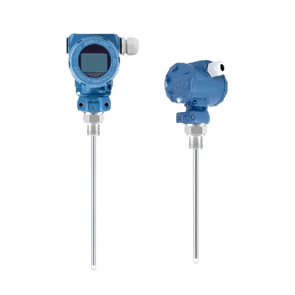Capacitance level transmitter with stainless rod probe and threaded process connection